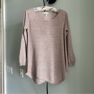 JOIE
CREWNECK FINELY KNIT METALLIC ASYMMETRICAL SWEATER